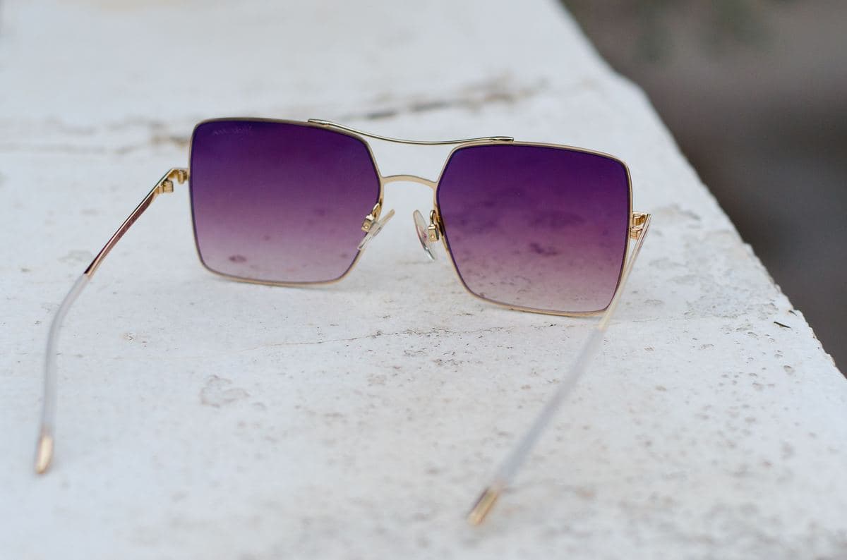 Lentes con tratamiento Transitions Gen S: la nueva generación de fotocromáticos con color en Óptica Vital